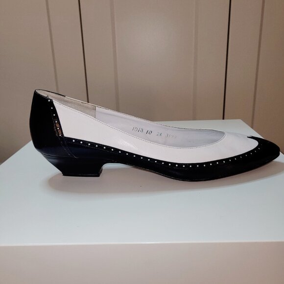 Vintage Bretton's Wingtip Dress Shoes *Mint* Size 9 - Picture 7 of 9